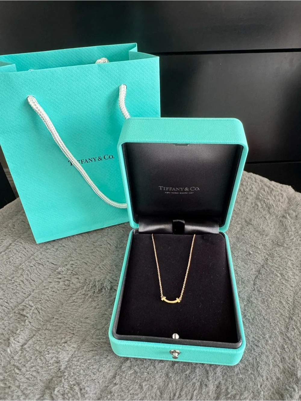 Tiffany & Co. Mini smile pendant in rose gold